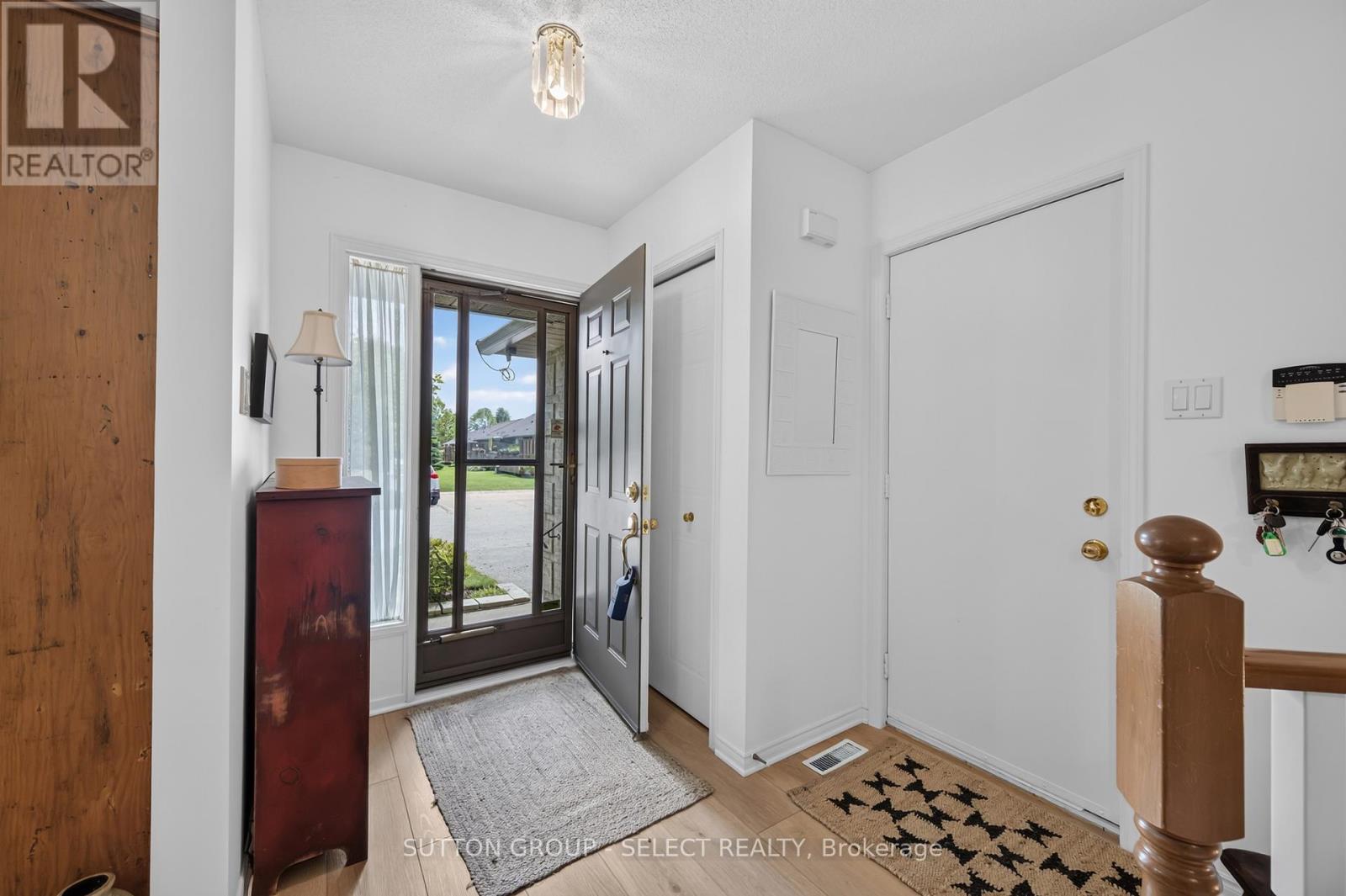 #43 99 EDGEVALLEY ROAD - 4