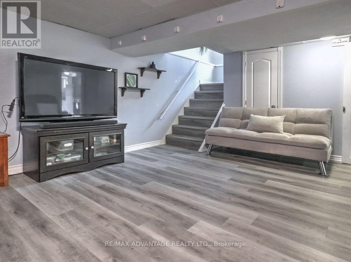 1856 PARK AVENUE - 25