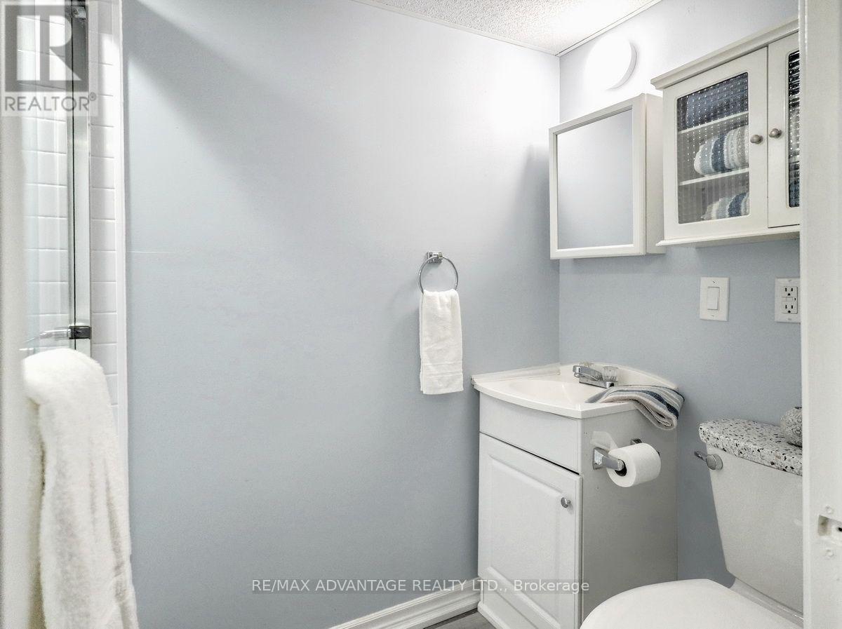 1856 PARK AVENUE - 32