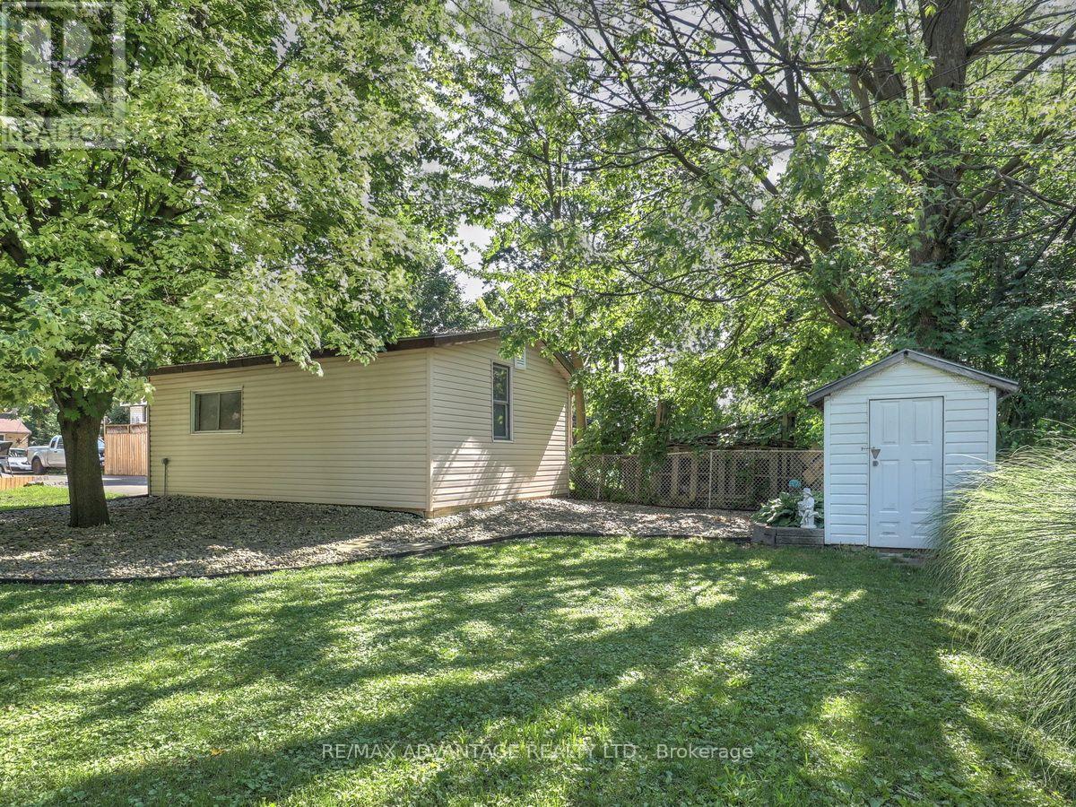1856 PARK AVENUE - 39