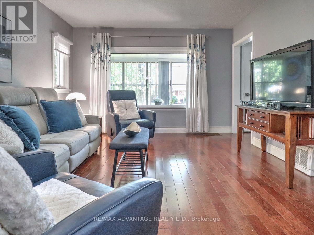 1856 PARK AVENUE - 5