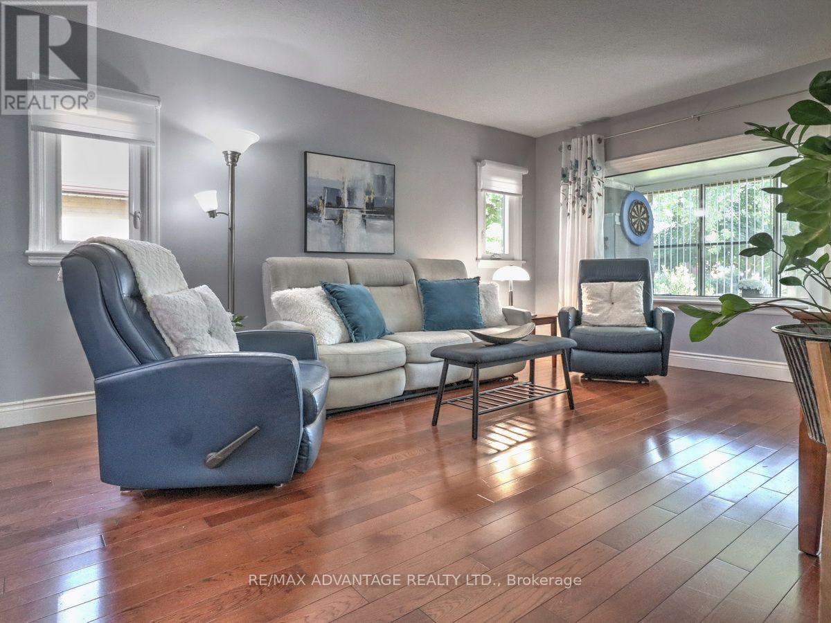 1856 PARK AVENUE - 6