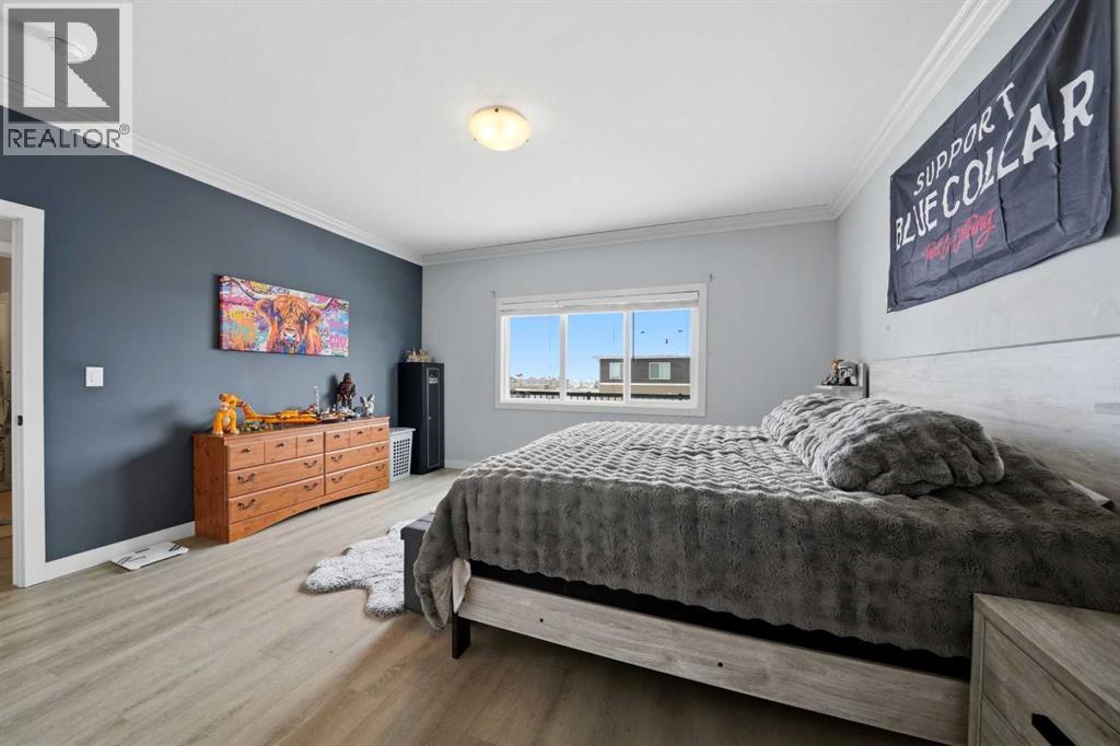 A & B, 58 Valmont Street - 33