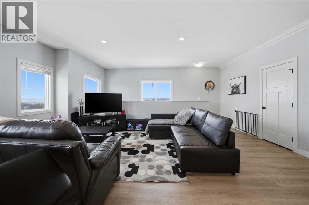 A & B, 58 Valmont Street - 25