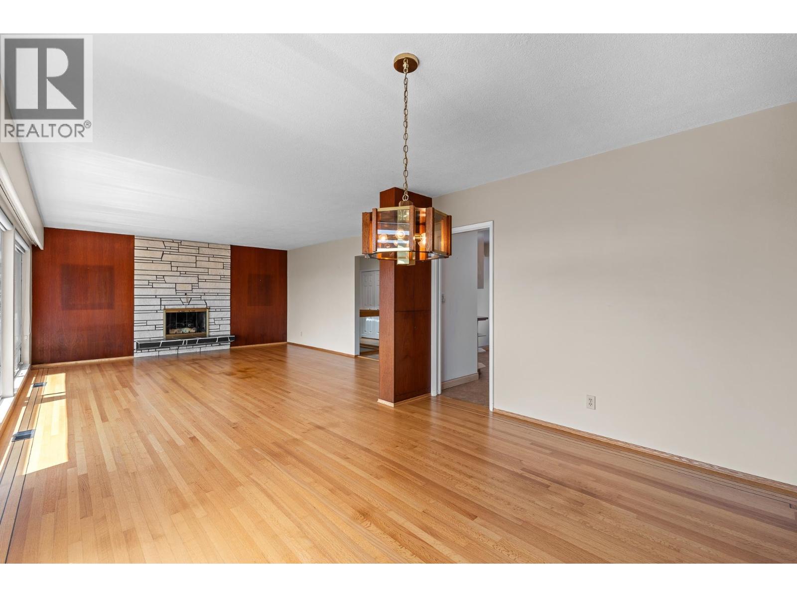 1850 ROSEBERY AVENUE, West Vancouver