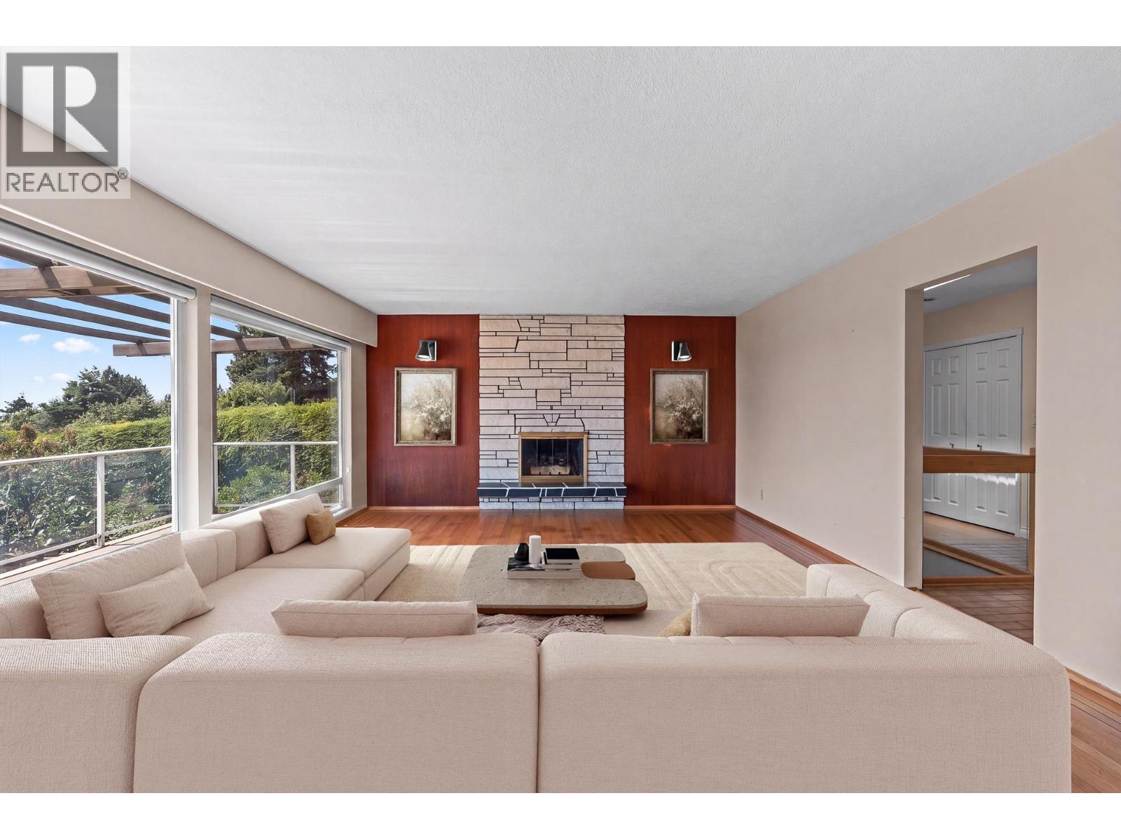 1850 ROSEBERY AVENUE, West Vancouver