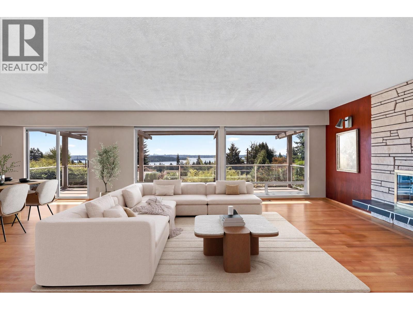 1850 ROSEBERY AVENUE, West Vancouver