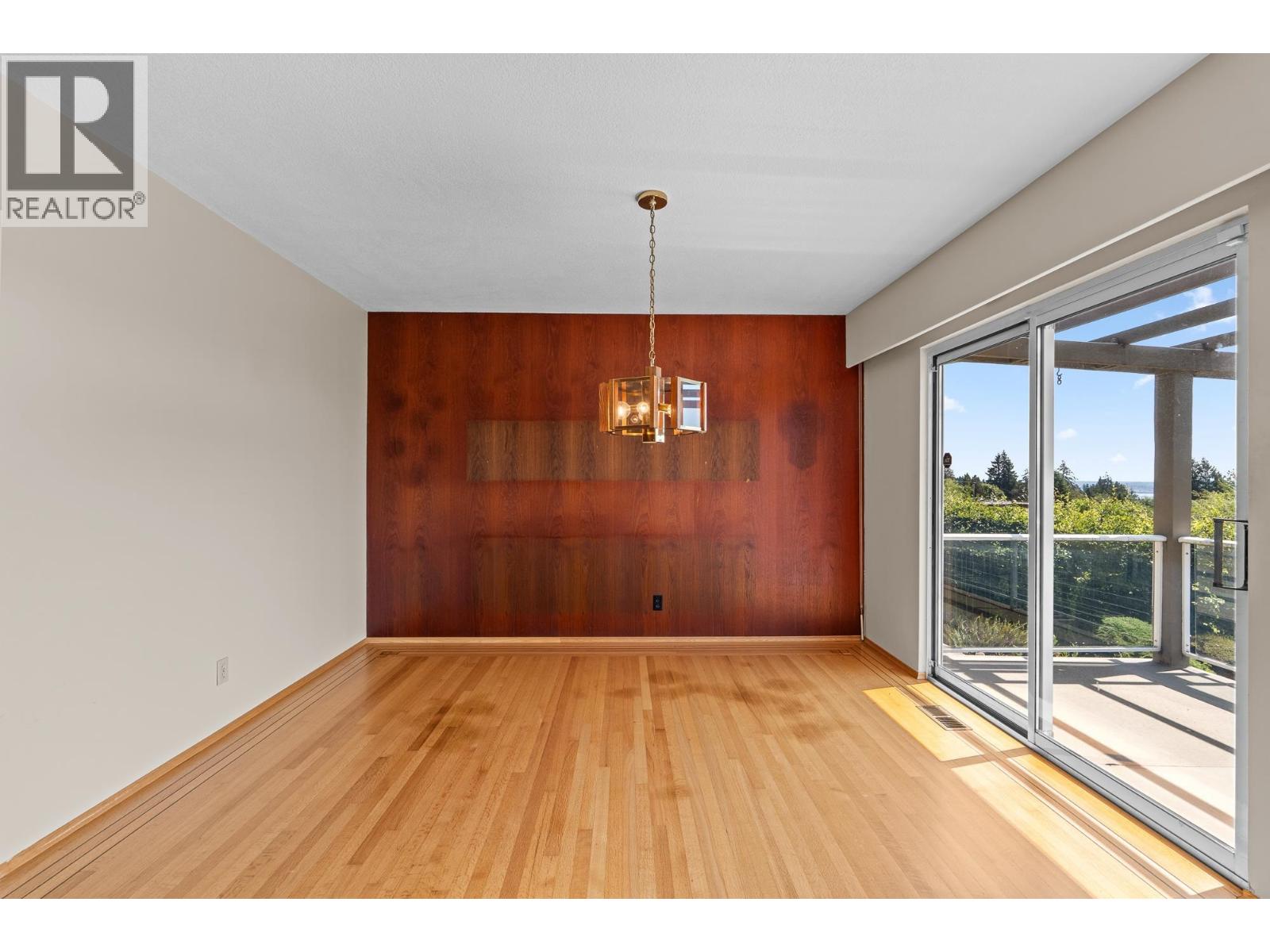 1850 ROSEBERY AVENUE, West Vancouver