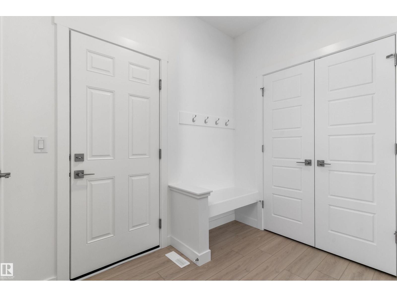 939 18 AV NW - 5