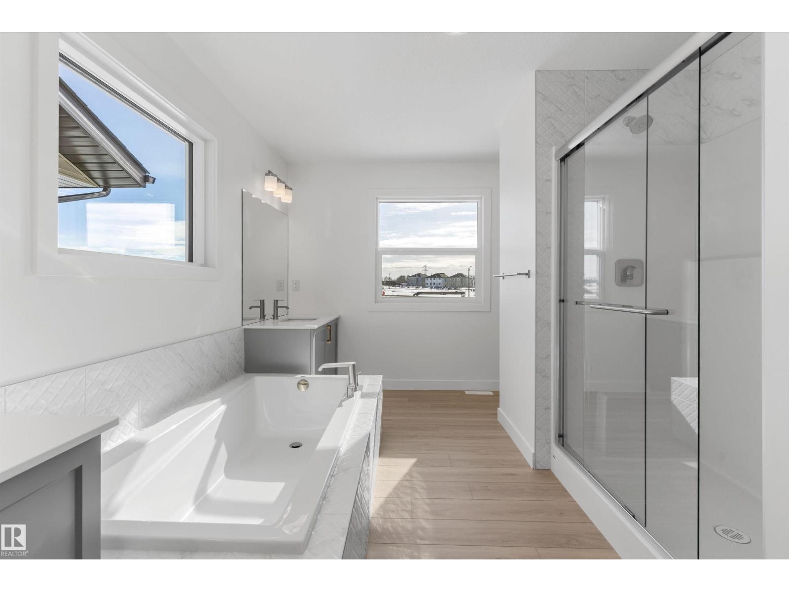 939 18 AV NW - 35
