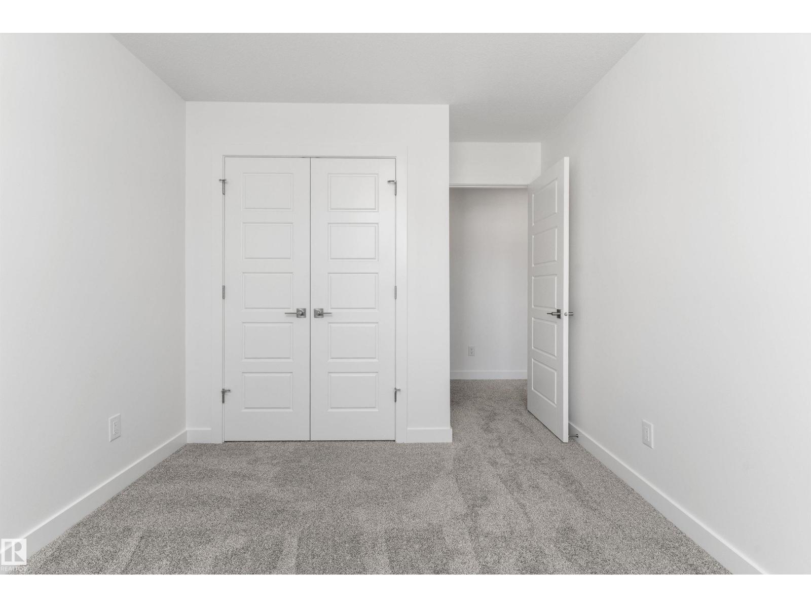 939 18 AV NW - 26