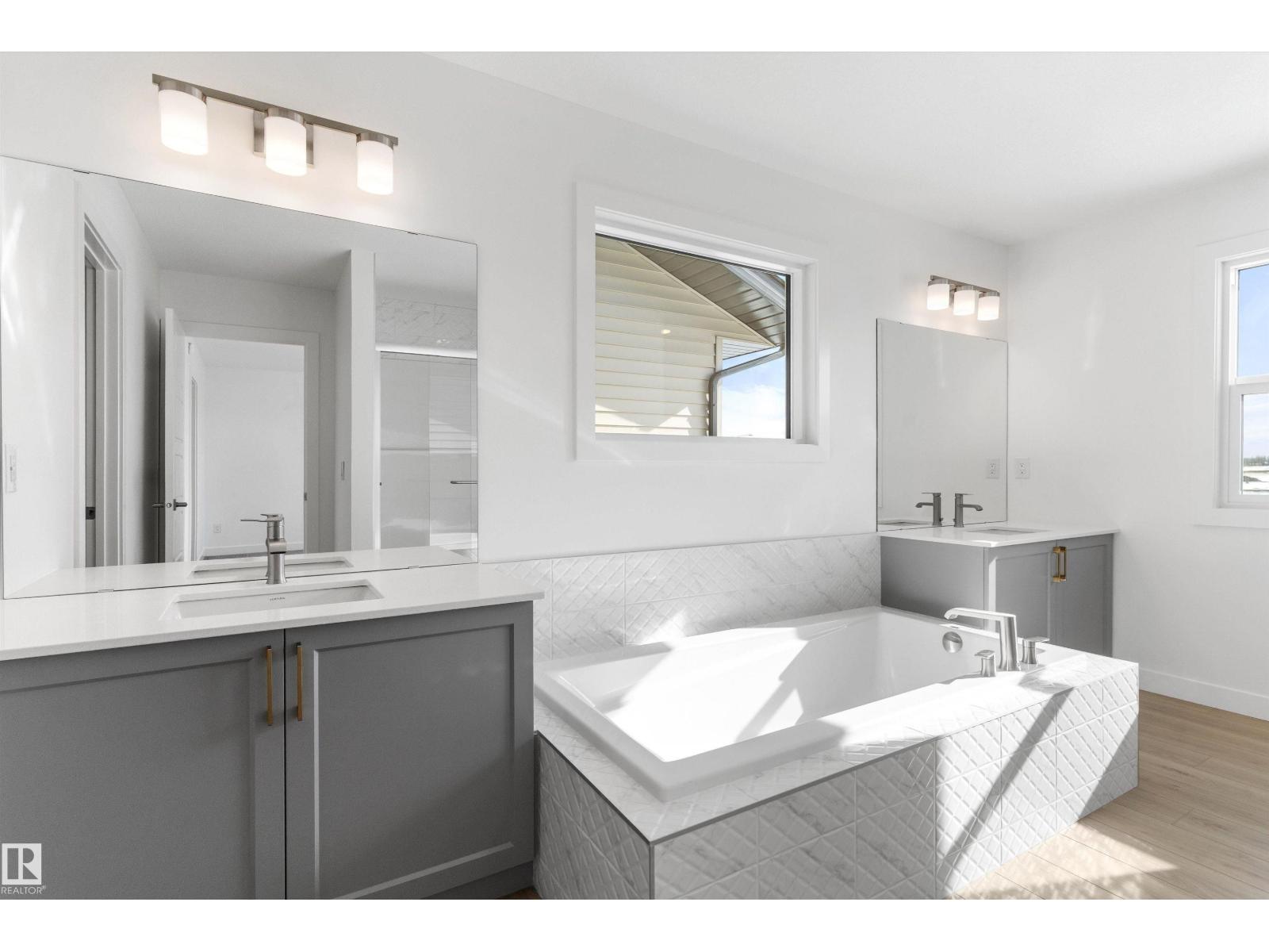 939 18 AV NW - 34