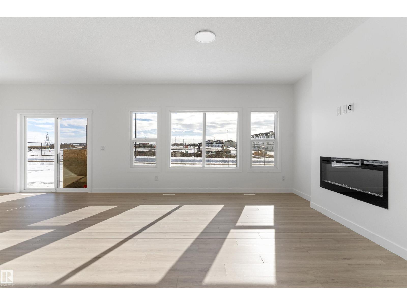 939 18 AV NW - 22