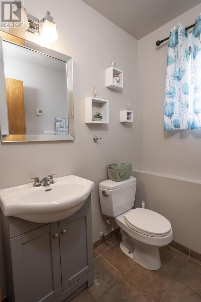 192 RIVIERA DR - 20