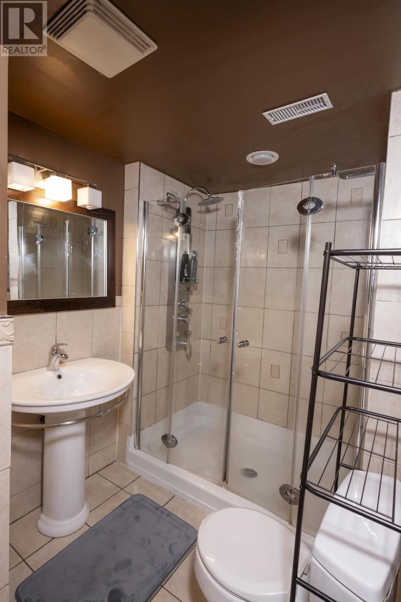 192 RIVIERA DR - 18