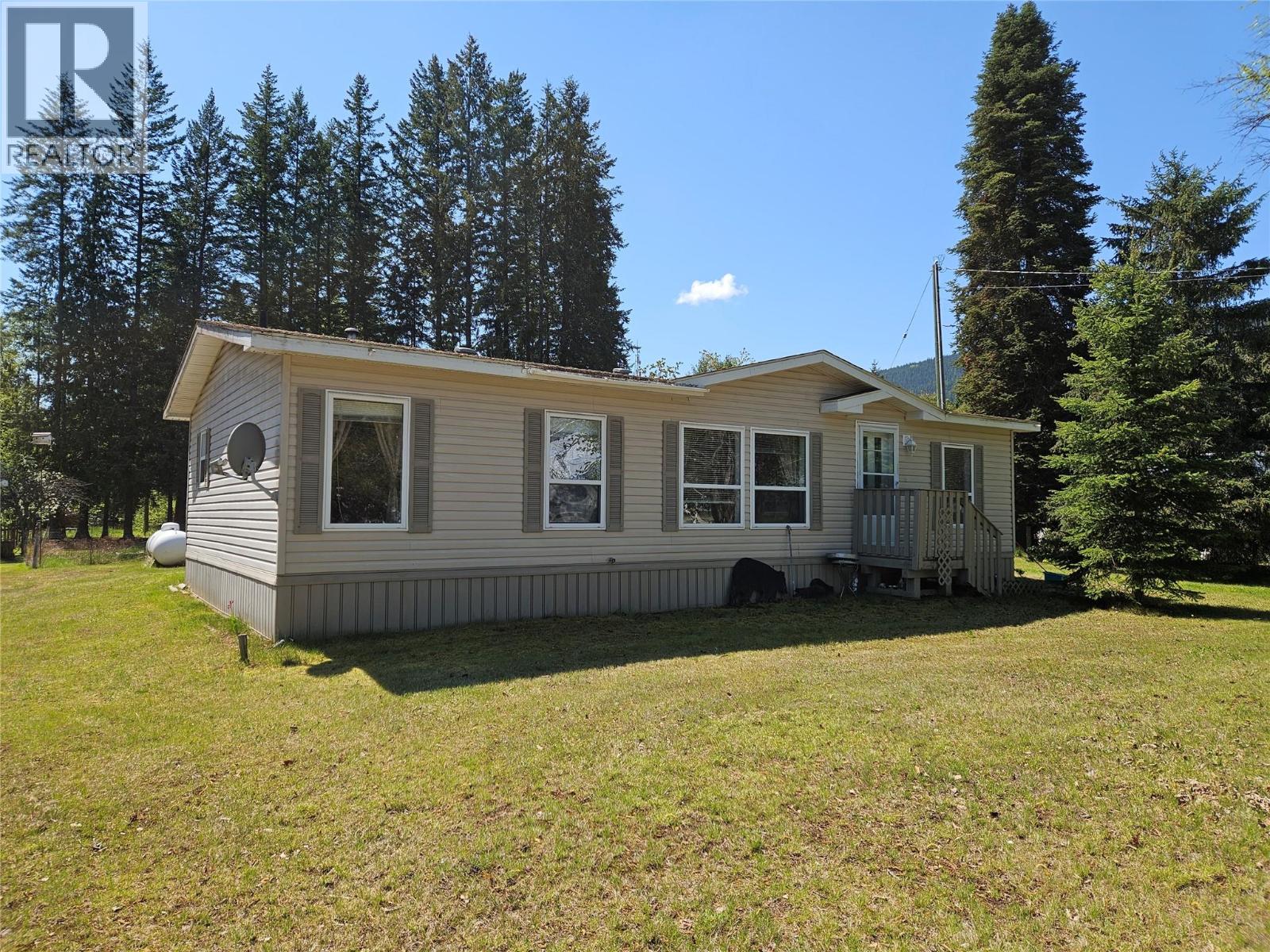 225 GRANBY Drive - 2