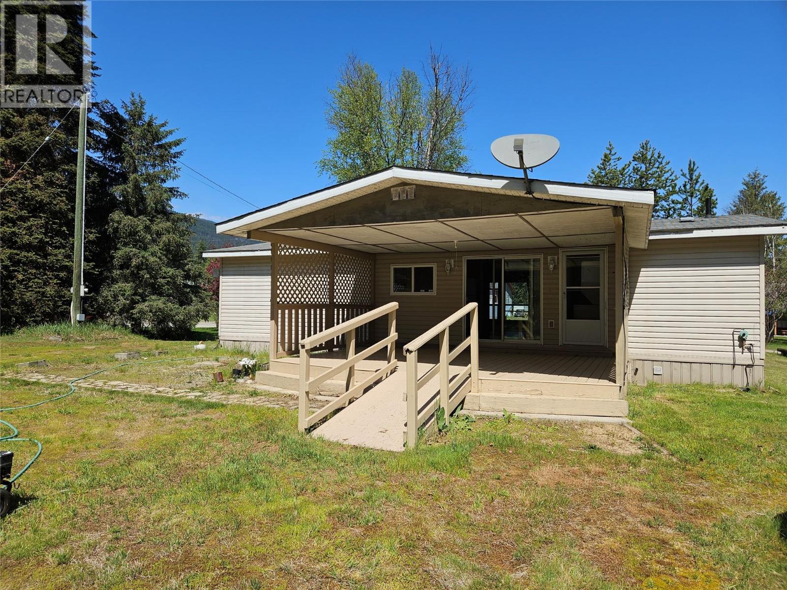 225 GRANBY Drive - 3