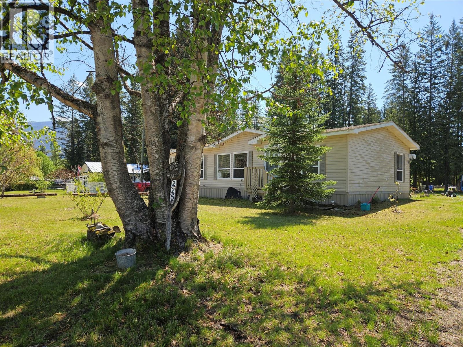 225 GRANBY Drive - 1