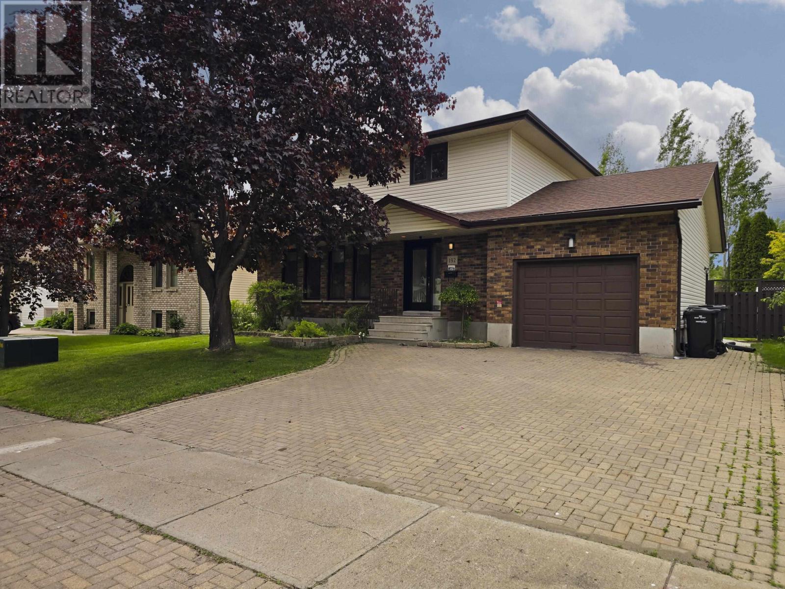 192 RIVIERA DR - 39