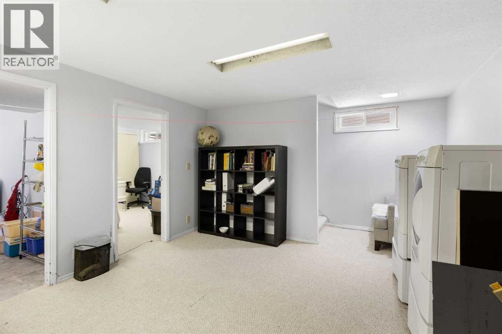 252 Templeview Way NE - 21