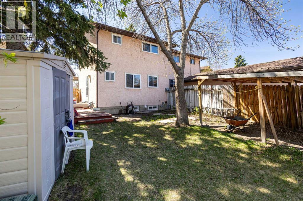 252 Templeview Way NE - 27