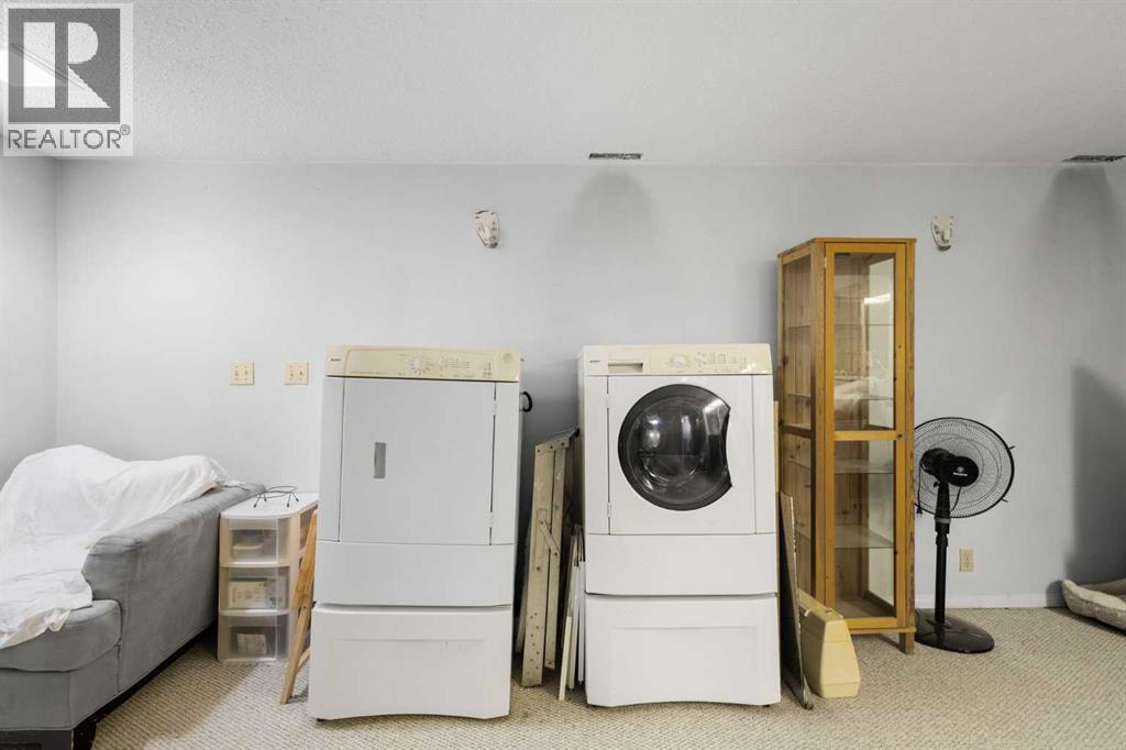 252 Templeview Way NE - 20