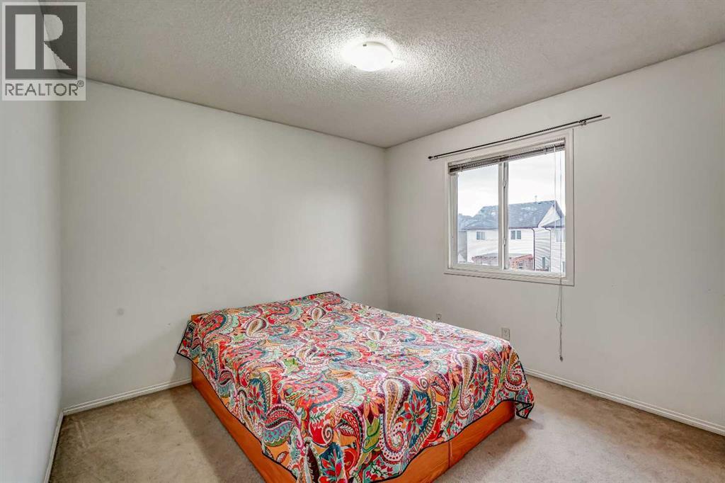 84 Saddletree Close NE - 19