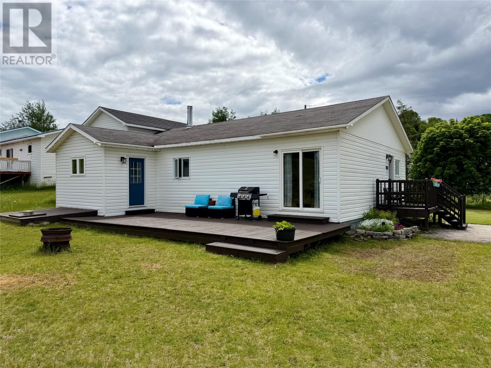 26 Third Avenue - Image 2