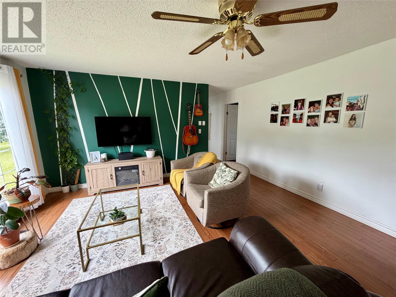 26 Third Avenue - 25