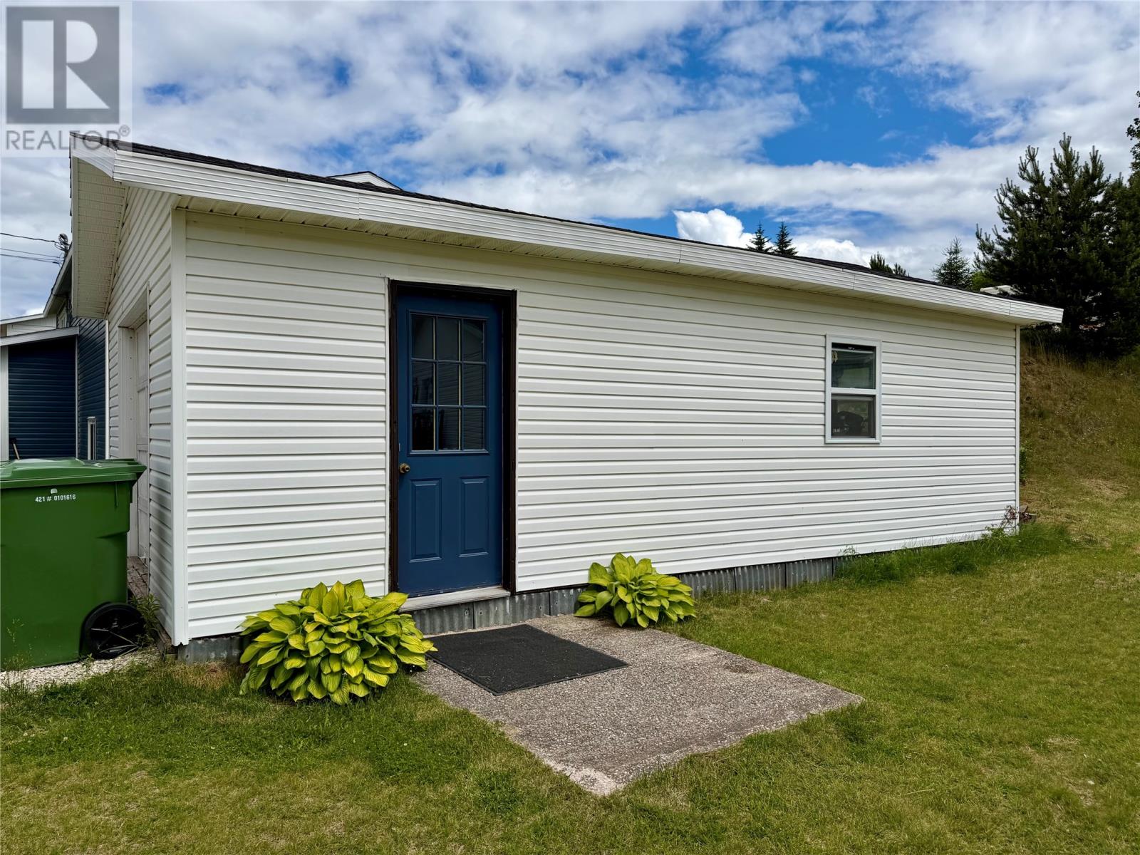 26 Third Avenue - 4