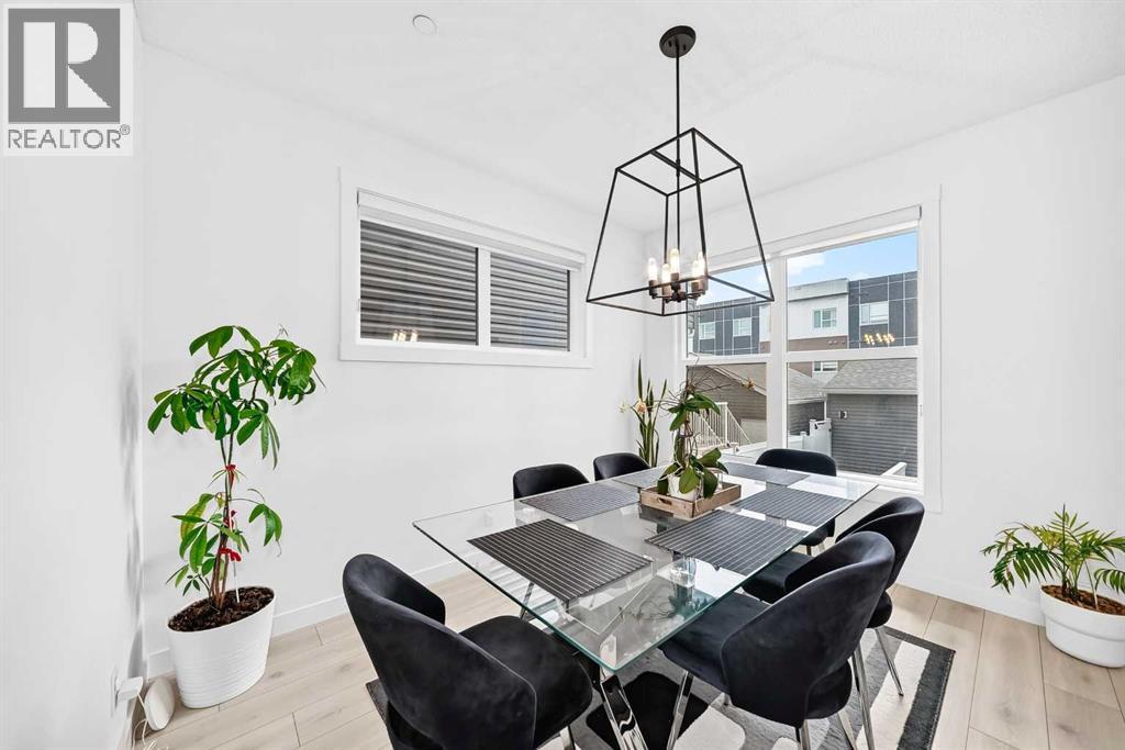 673 Livingston Way NE - 6