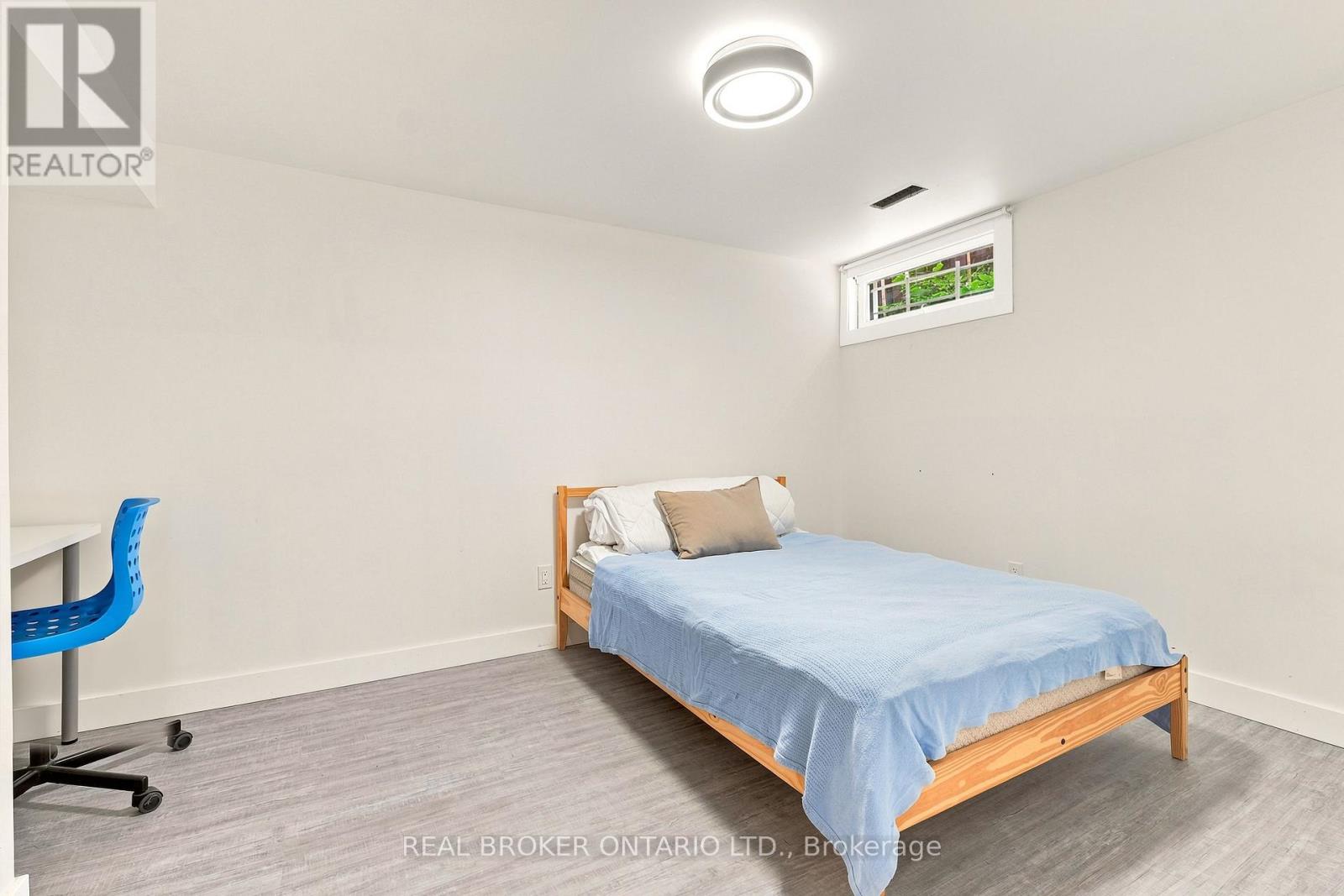 2021 WOODGLEN CRESCENT - 19