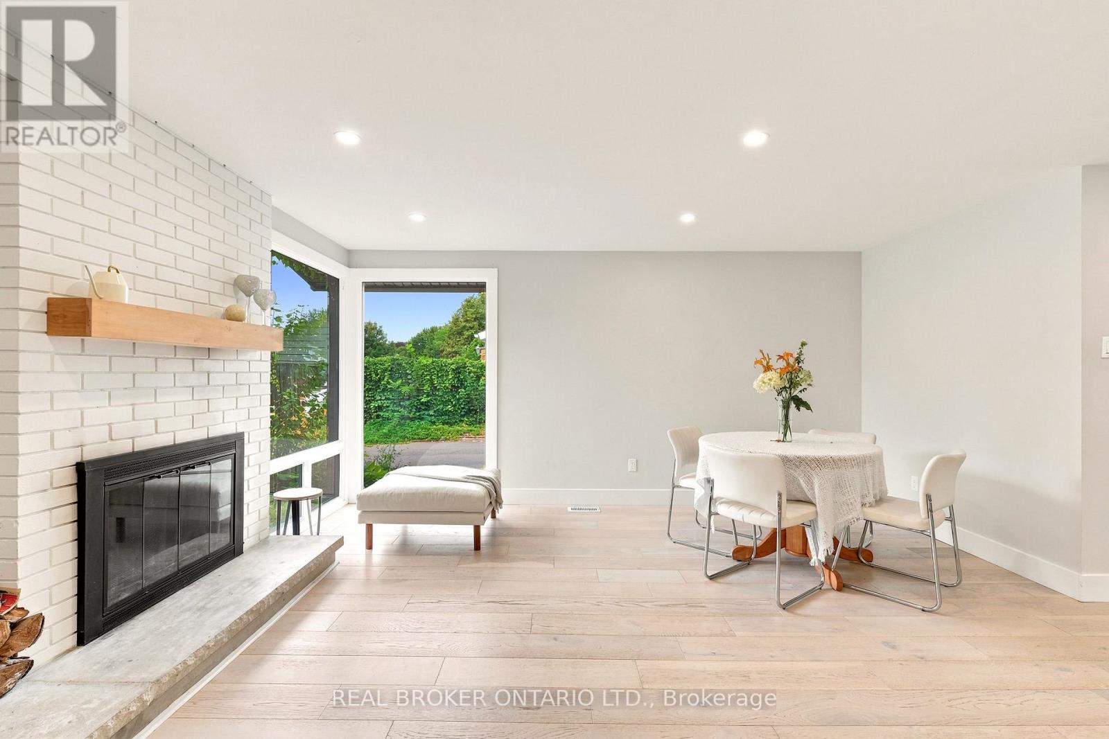2021 WOODGLEN CRESCENT - 7