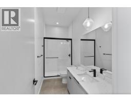 41717 Government Road, Squamish, BC V0N1H0 Photo 31