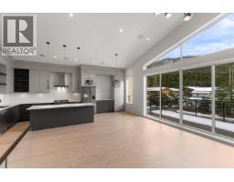 41717 Government Road, Squamish, BC V0N1H0 Photo 6