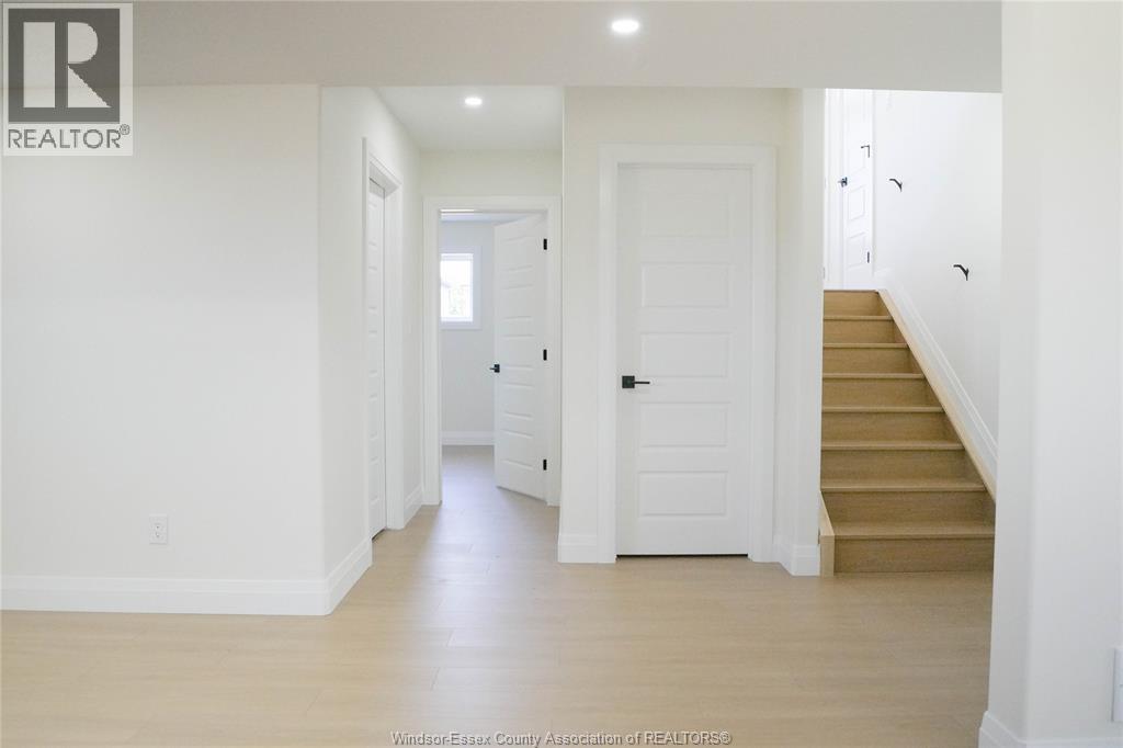 21 Hawthorne CRESCENT - 25