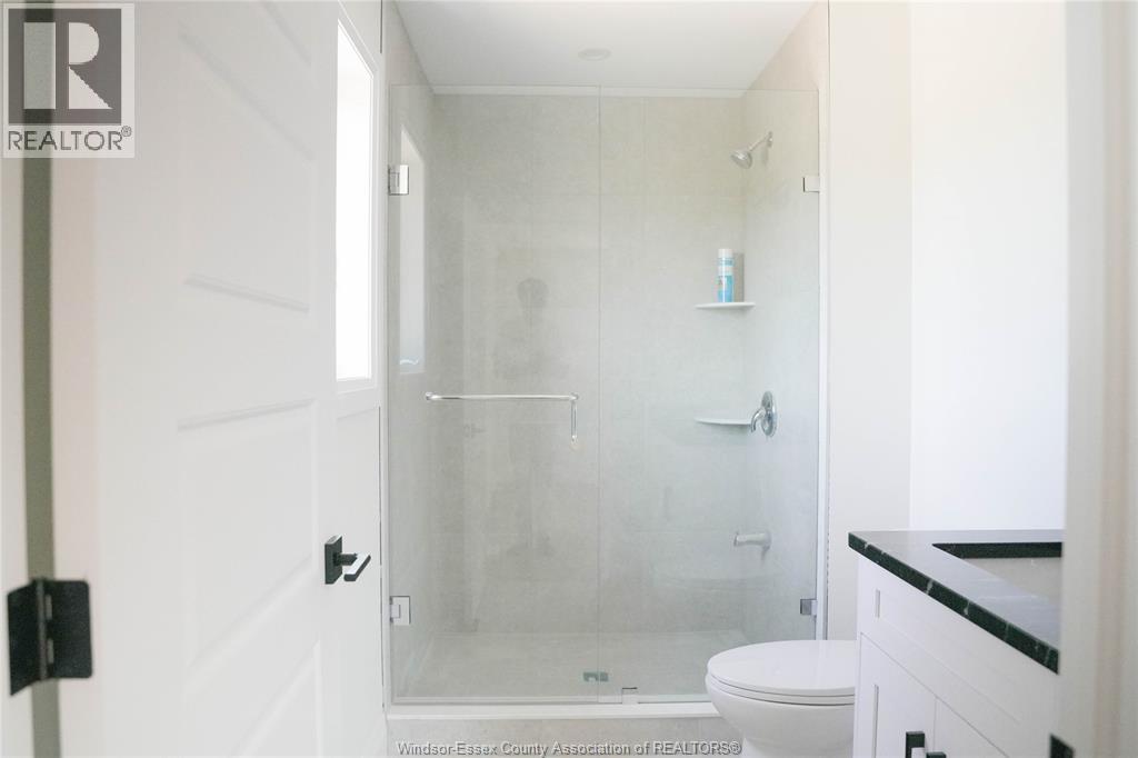 21 Hawthorne CRESCENT - 27