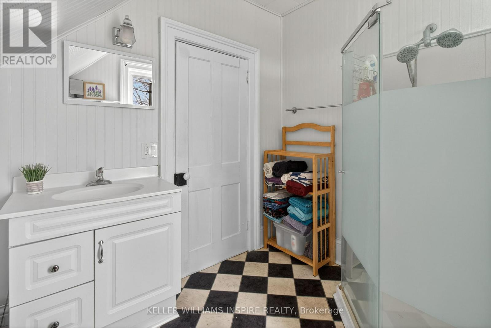 22 CONCESSION STREET W - 23