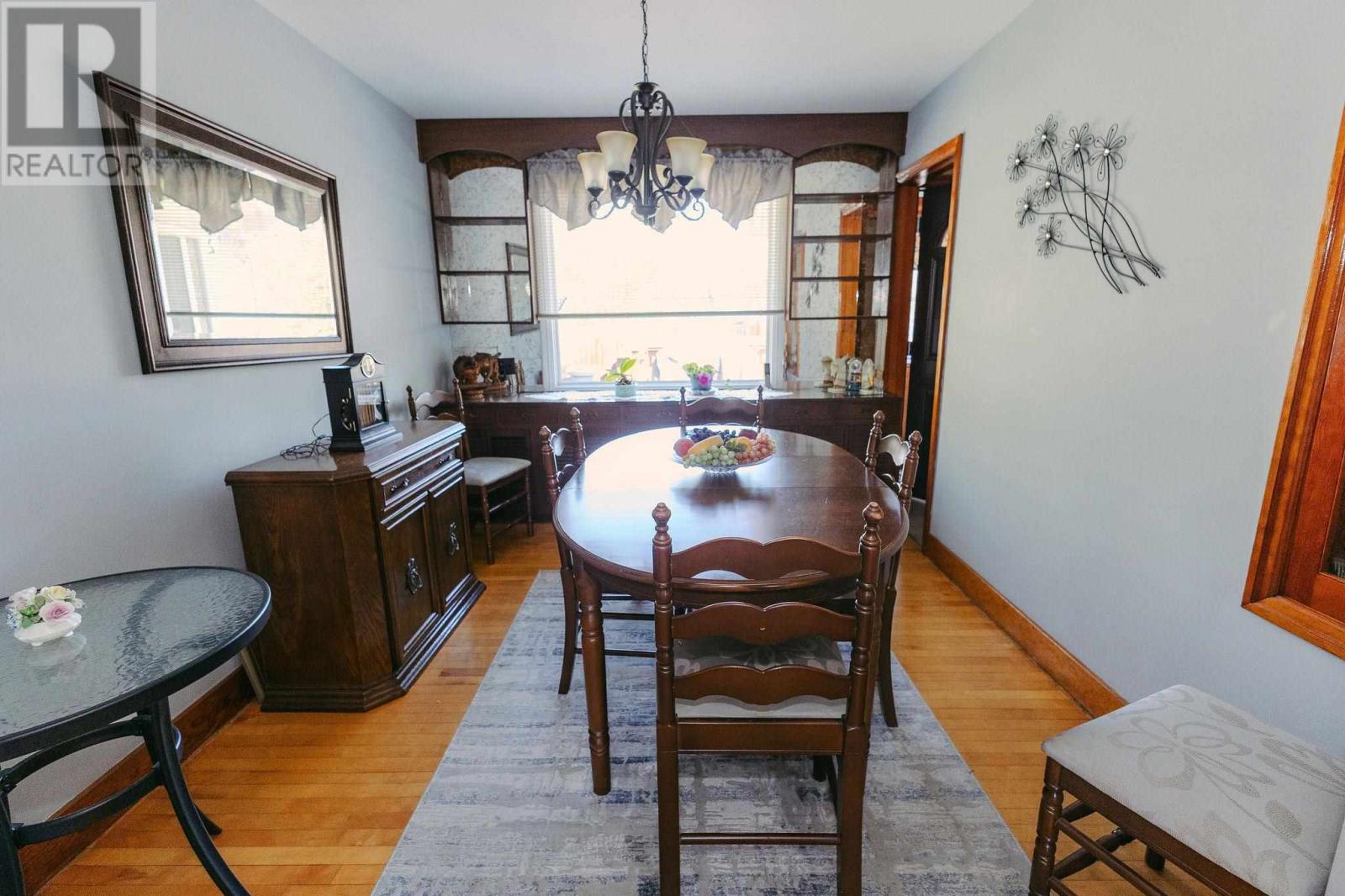 348 Pine ST - 17