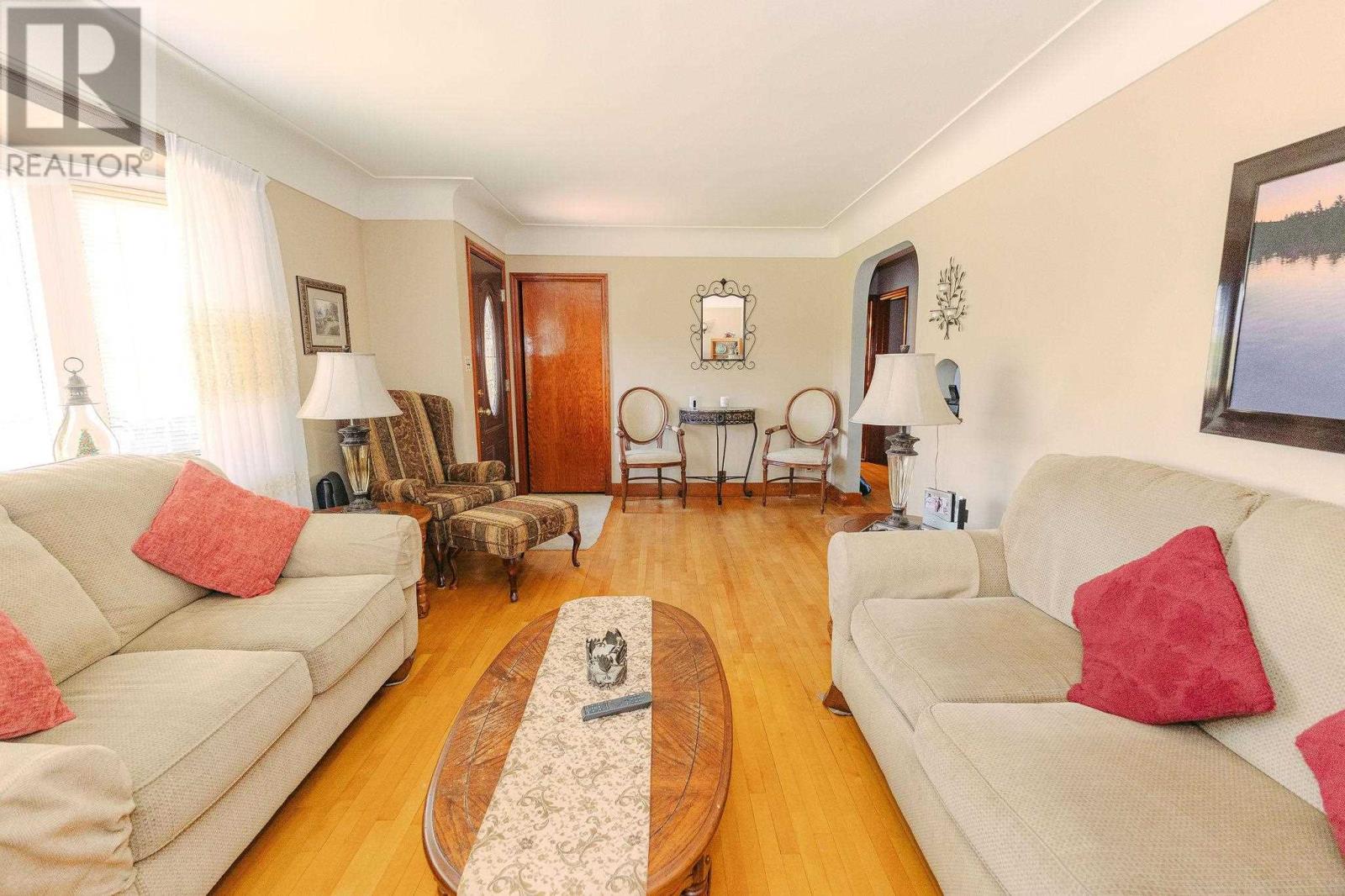 348 Pine ST - 14