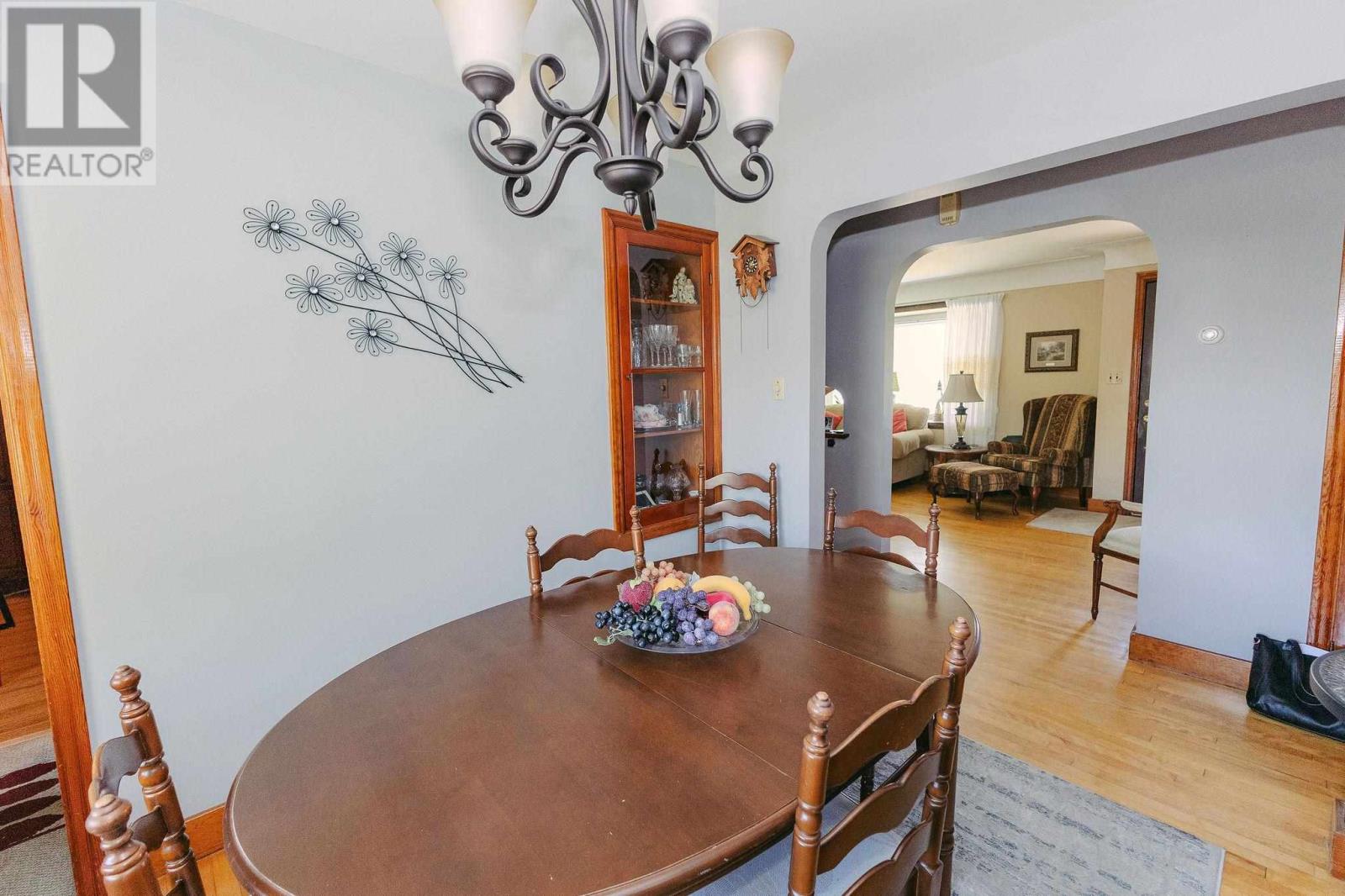 348 Pine ST - 18