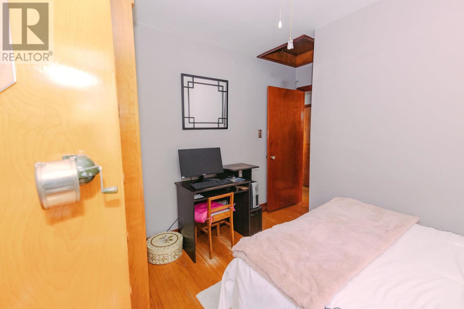 348 Pine ST - 29