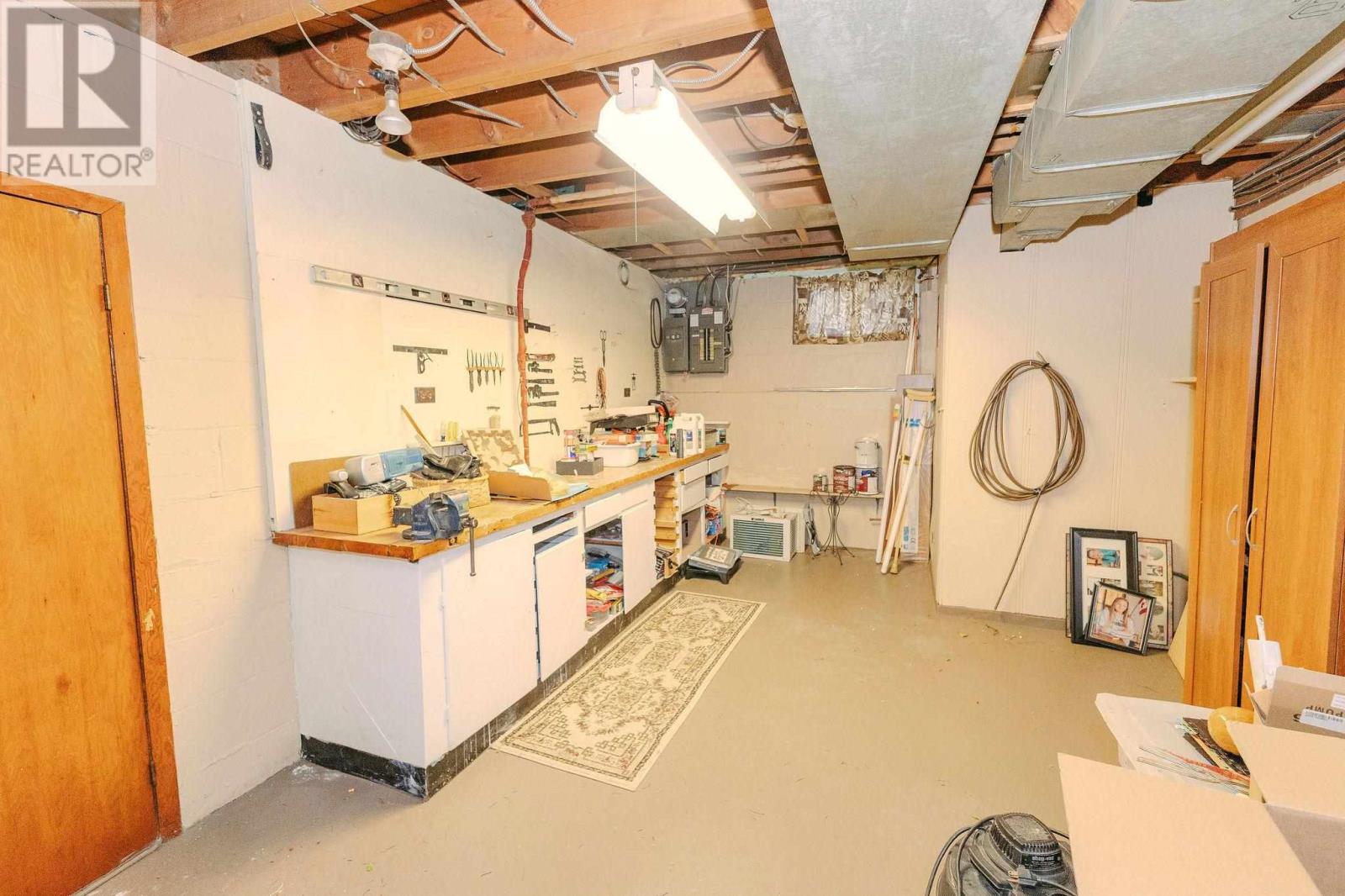 348 Pine ST - 41