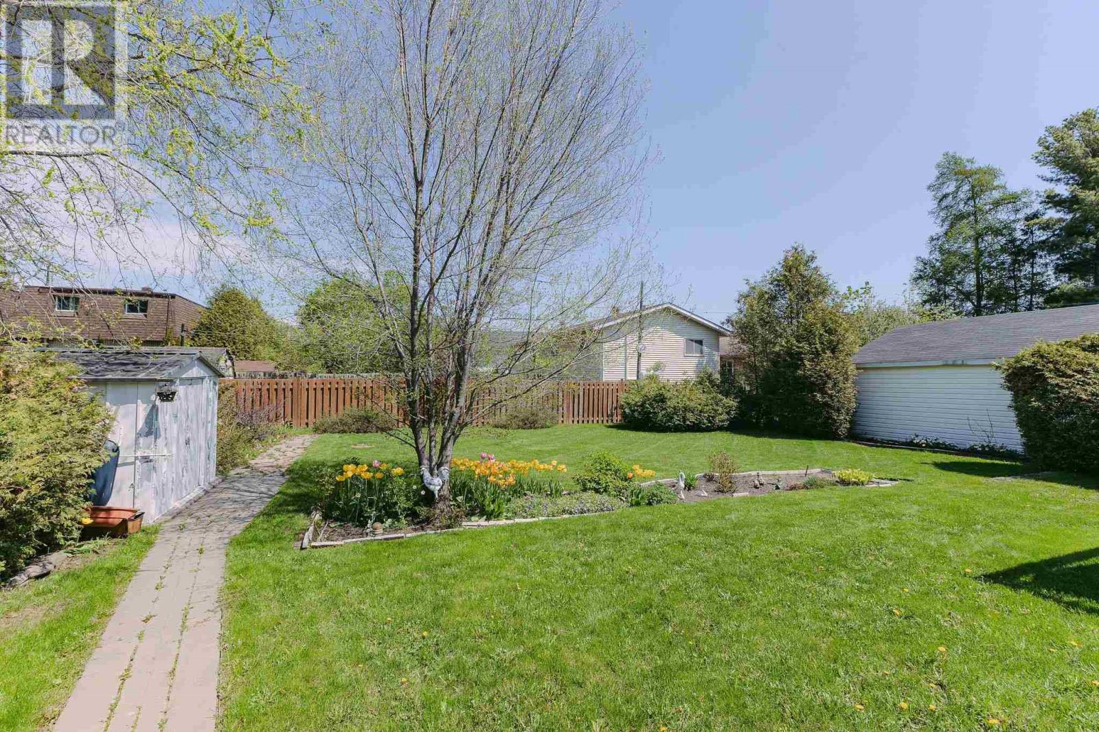 348 Pine ST - 6