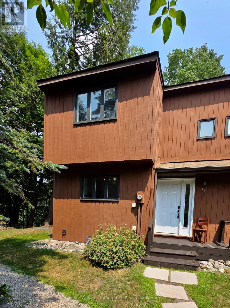 #10 49 SOUTHBANK DRIVE - 1