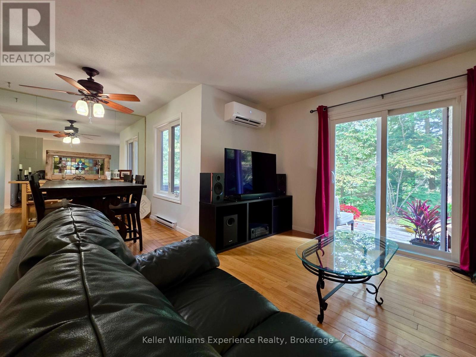 #10 49 SOUTHBANK DRIVE - 14