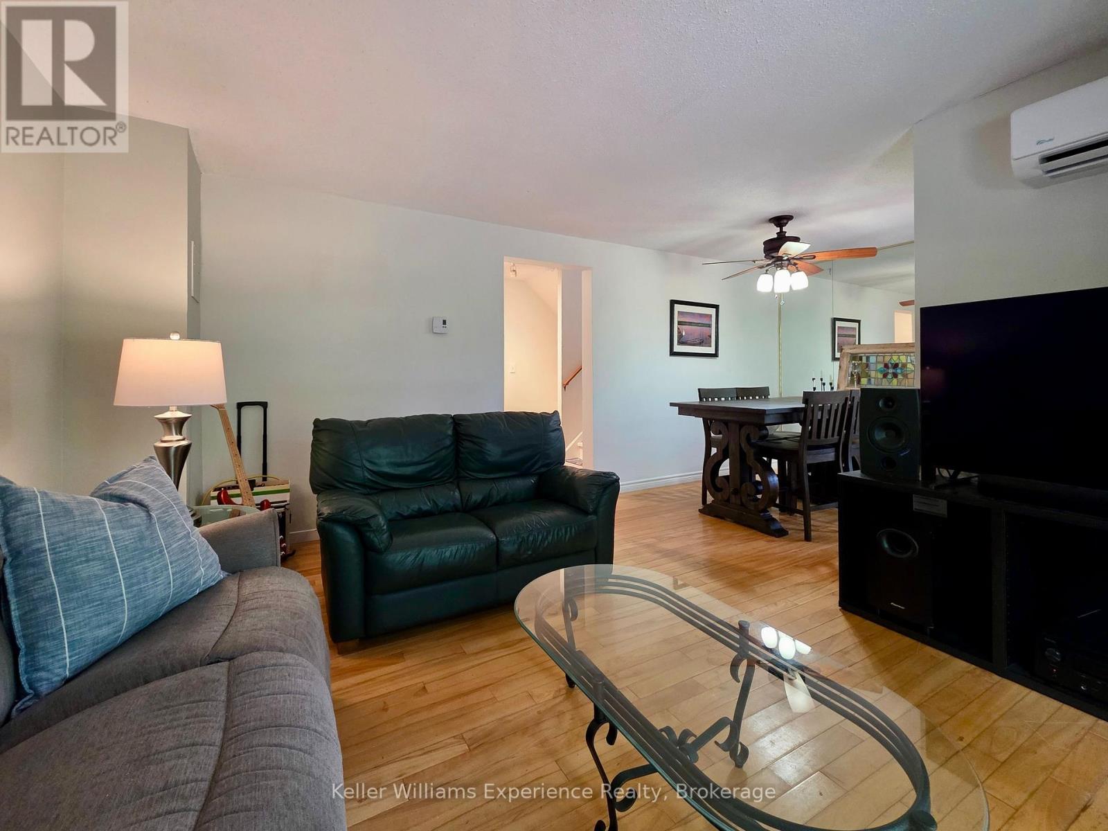 #10 49 SOUTHBANK DRIVE - Image 15