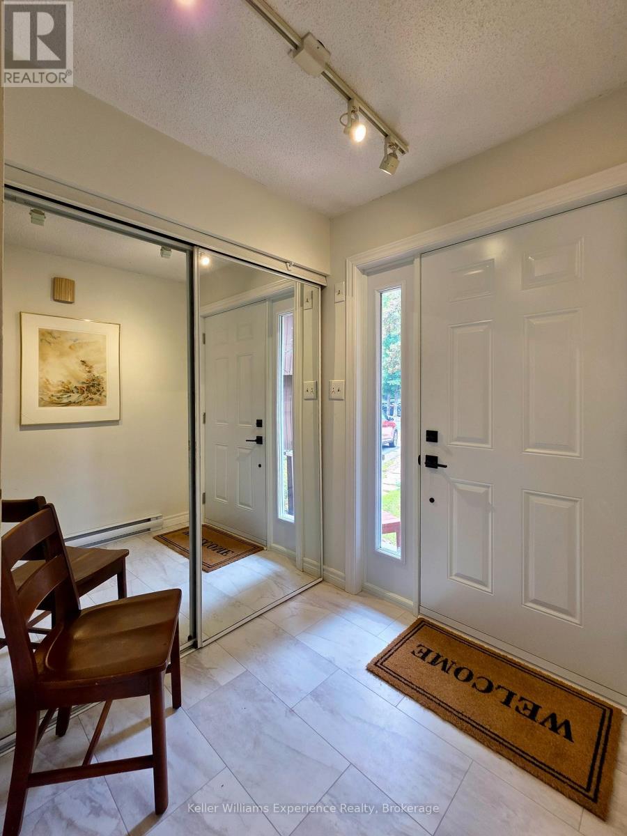 #10 49 SOUTHBANK DRIVE - 5