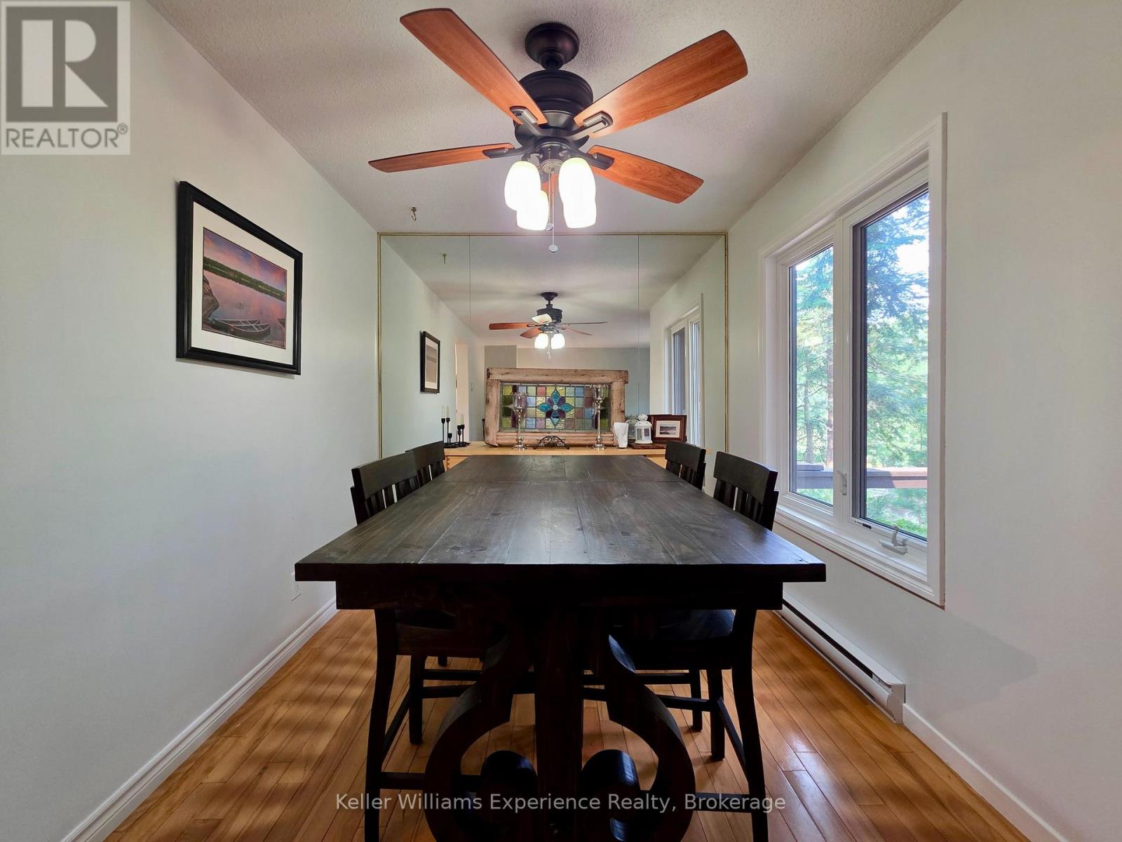 #10 49 SOUTHBANK DRIVE - 9
