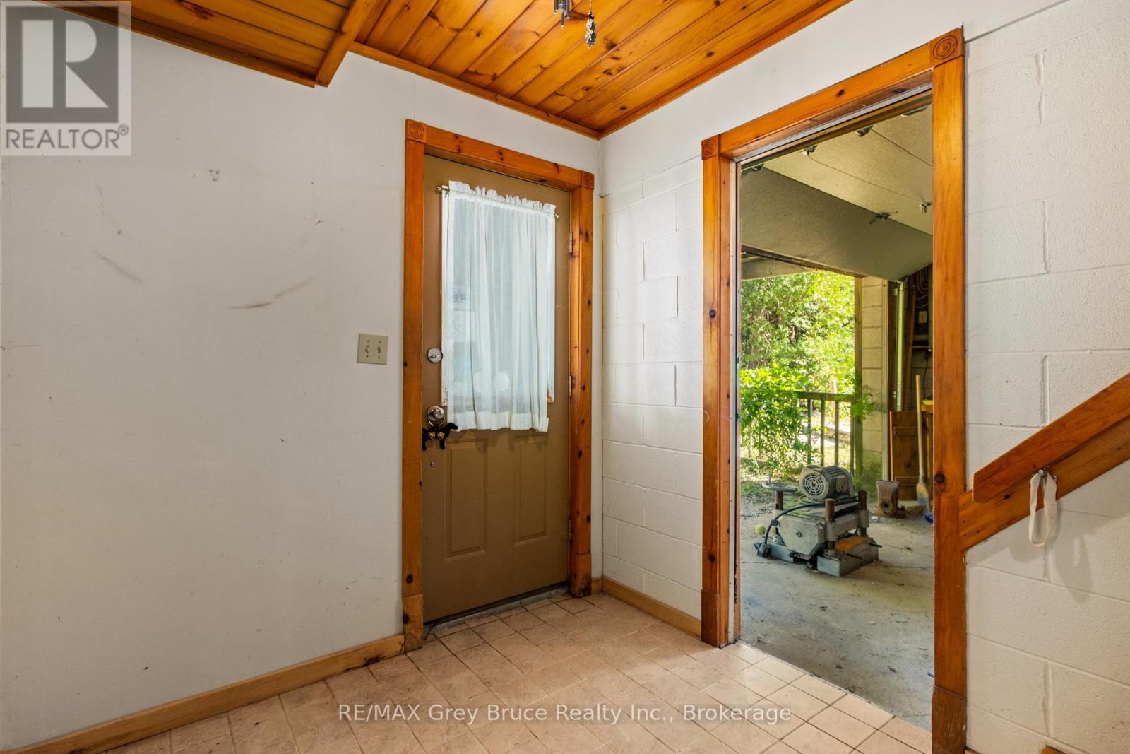 479 DYERS BAY ROAD - Image 33